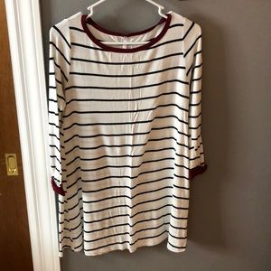 Long sleeved shirt. Burgundy trim and black stripe